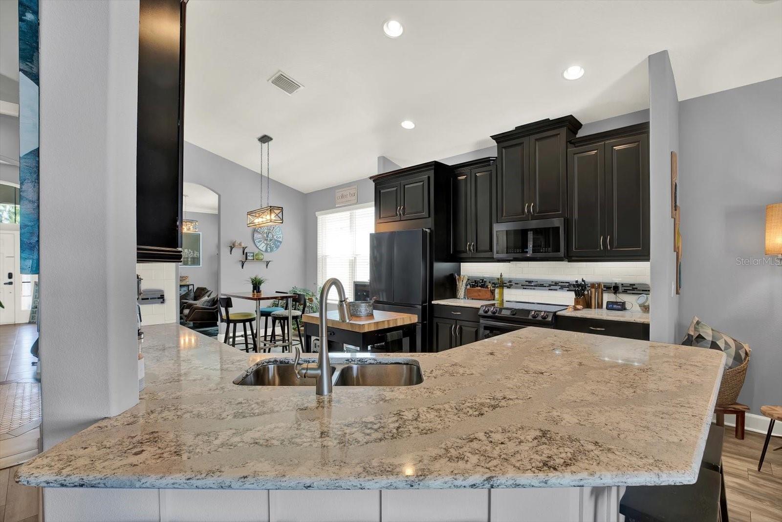 Image 18 of 61 For 7217 Blue Beech Drive