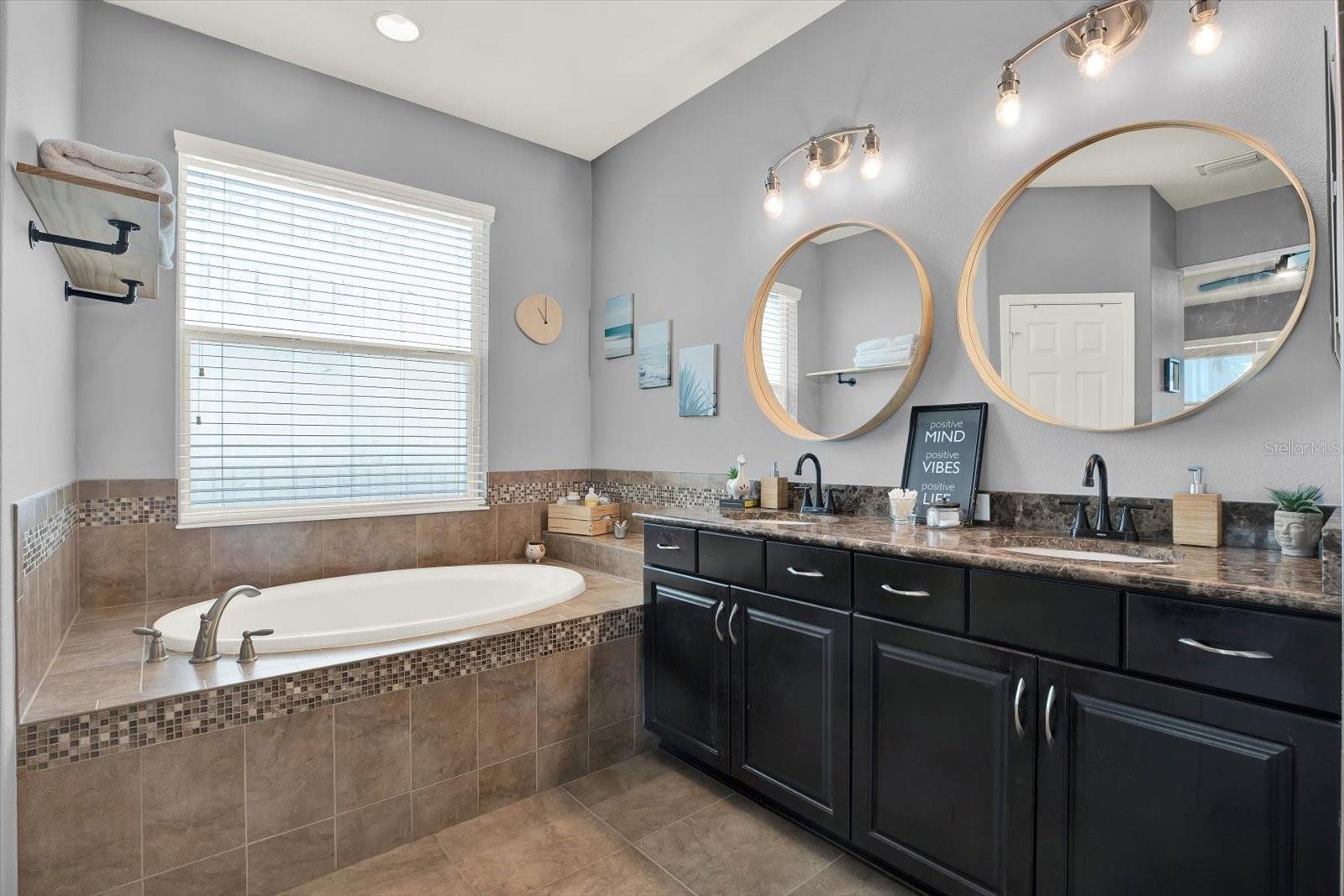 Image 27 of 61 For 7217 Blue Beech Drive