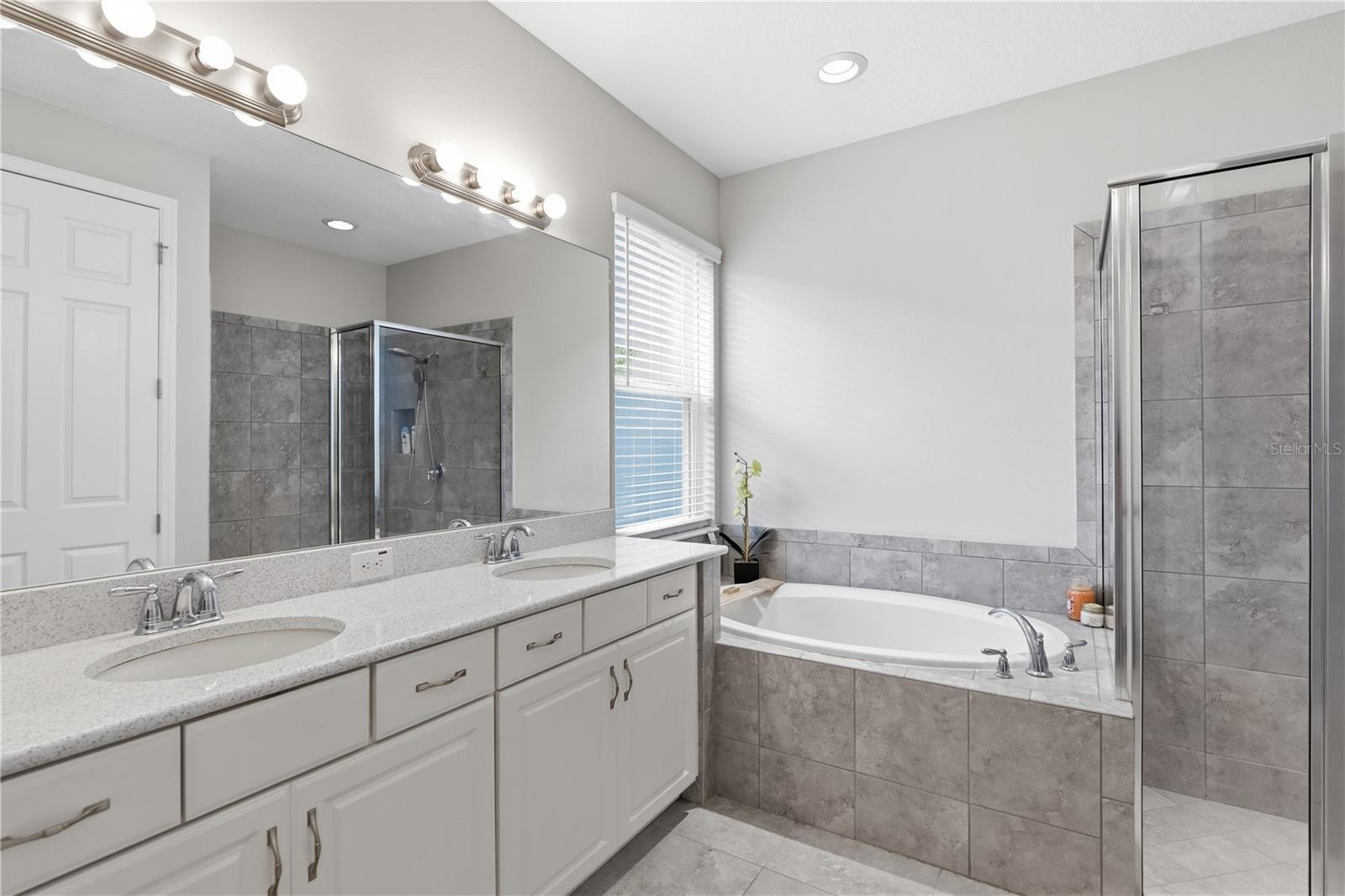 Image 14 of 44 For 4939 Los Robles Court