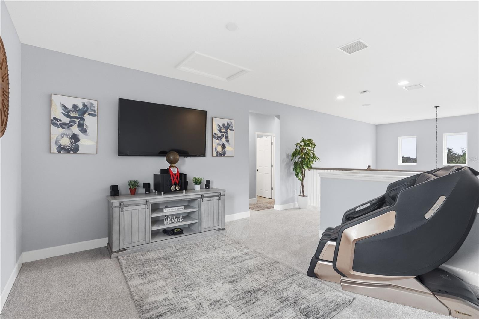 Image 19 of 44 For 4939 Los Robles Court