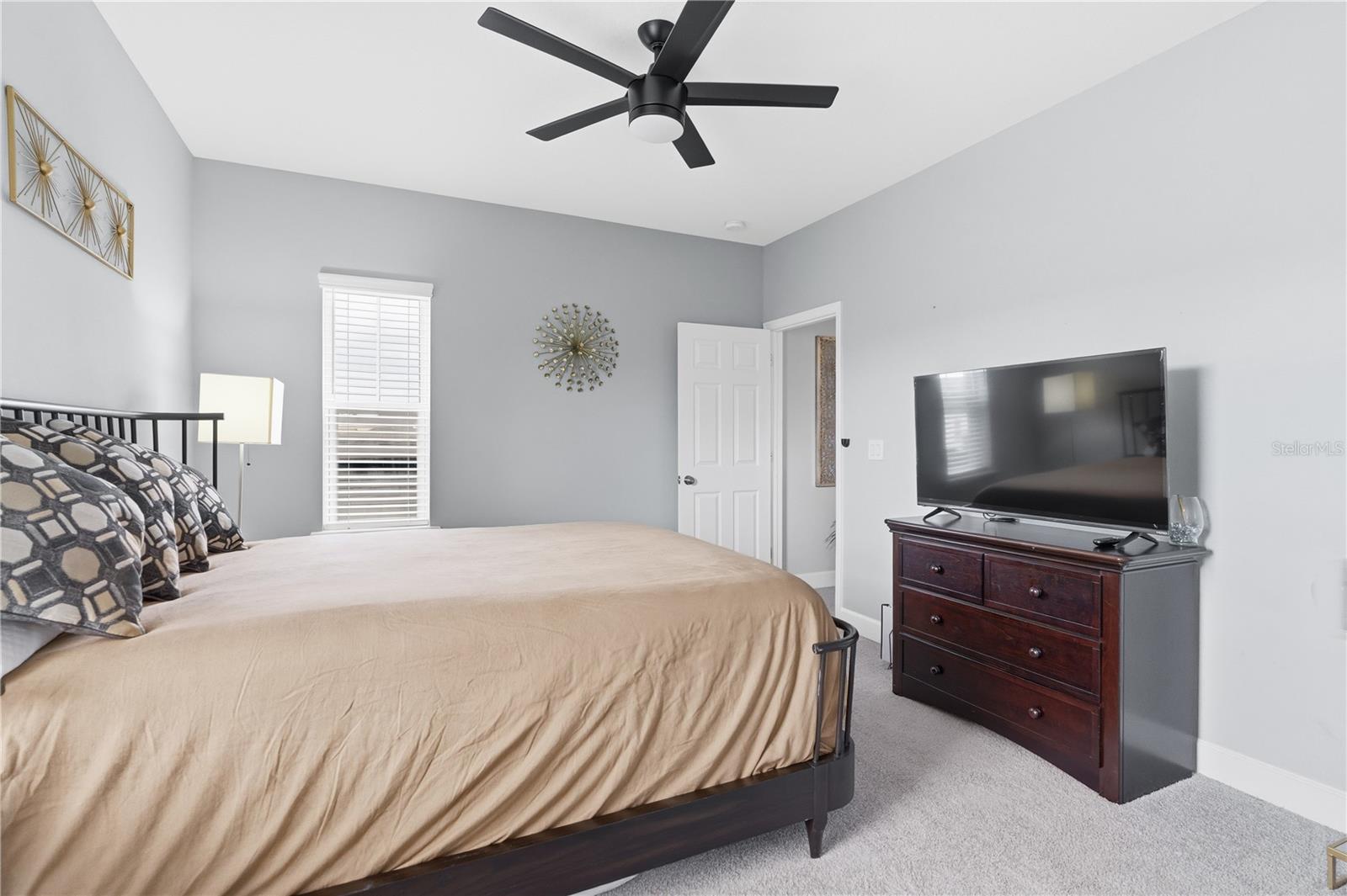 Image 26 of 44 For 4939 Los Robles Court