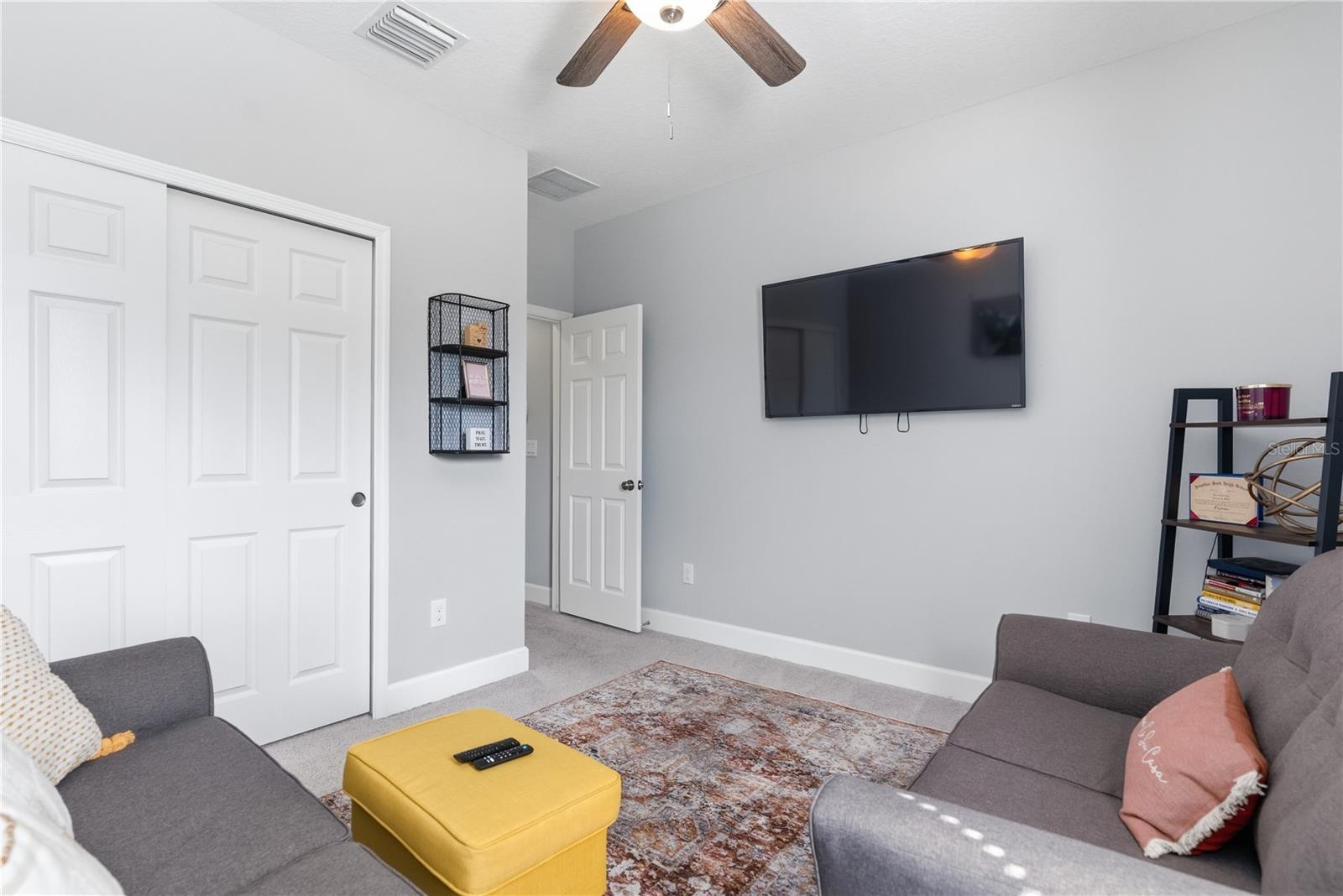 Image 28 of 44 For 4939 Los Robles Court