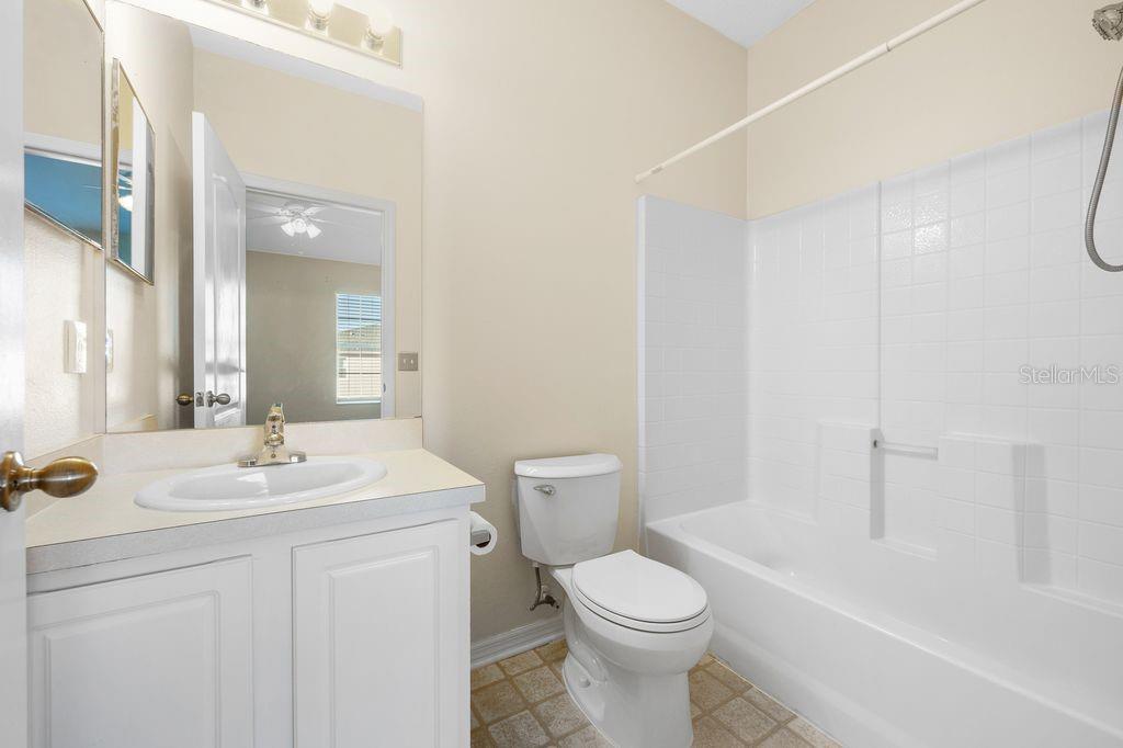 Image 19 of 30 For 16249 Swan View Circle