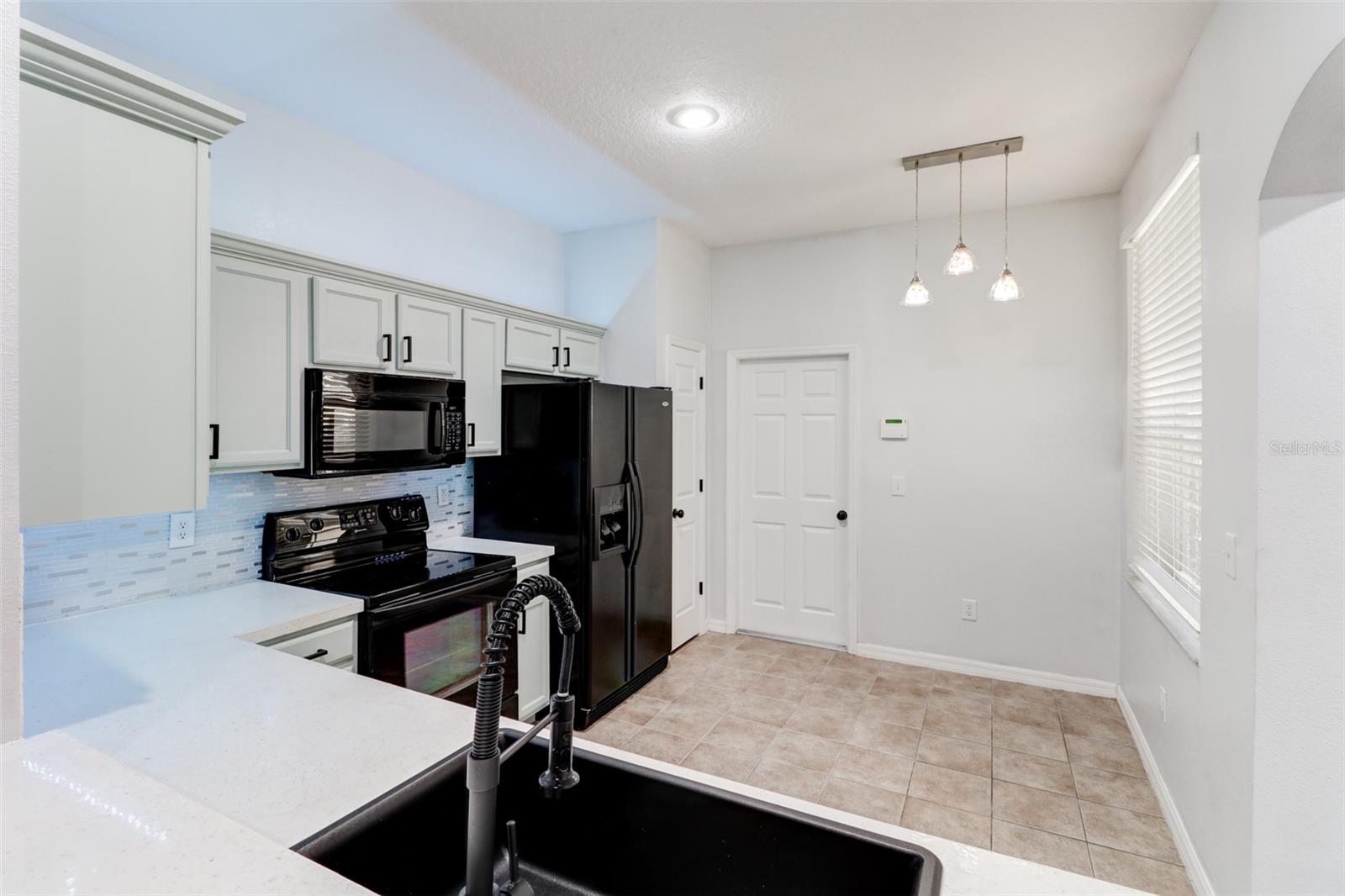 Image 10 of 38 For 6243 Duck Key Court