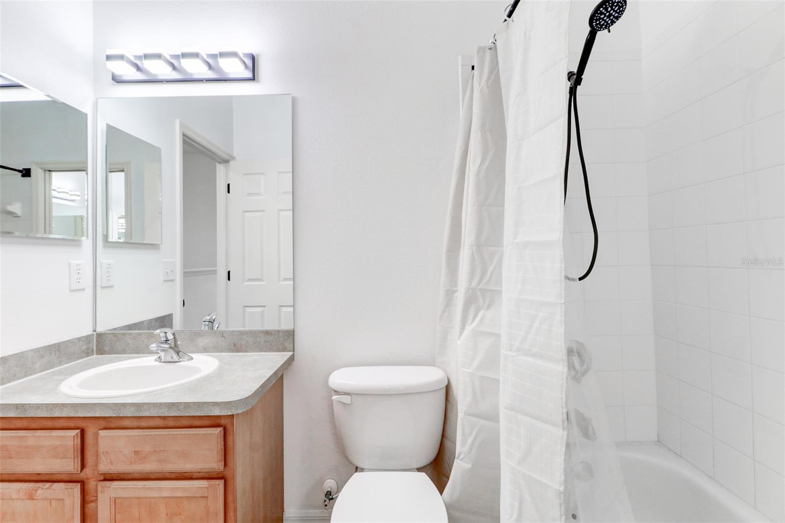 Image 31 of 38 For 6243 Duck Key Court