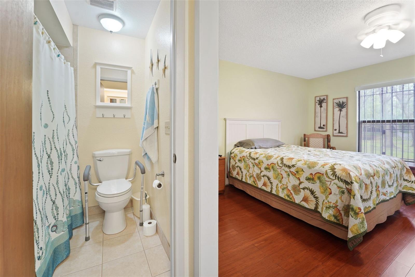 Image 13 of 28 For 11511 113th Street 21d