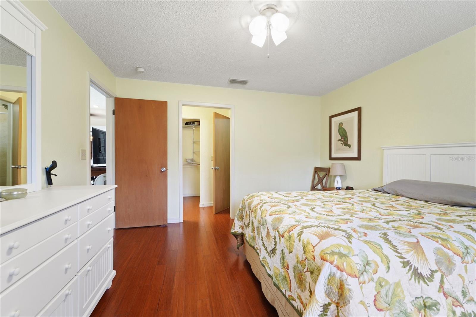 Image 14 of 28 For 11511 113th Street 21d