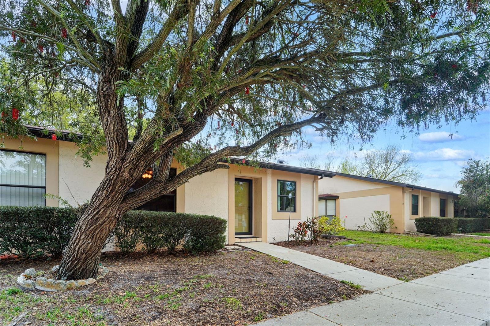 Image 4 of 28 For 11511 113th Street 21d