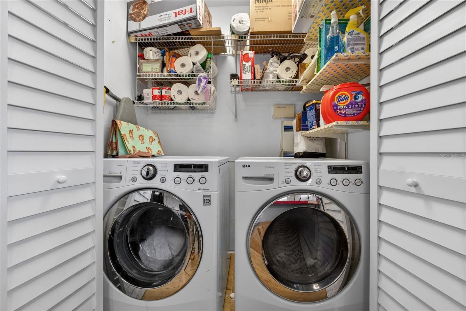 Image 19 of 47 For 218 Tampania Avenue