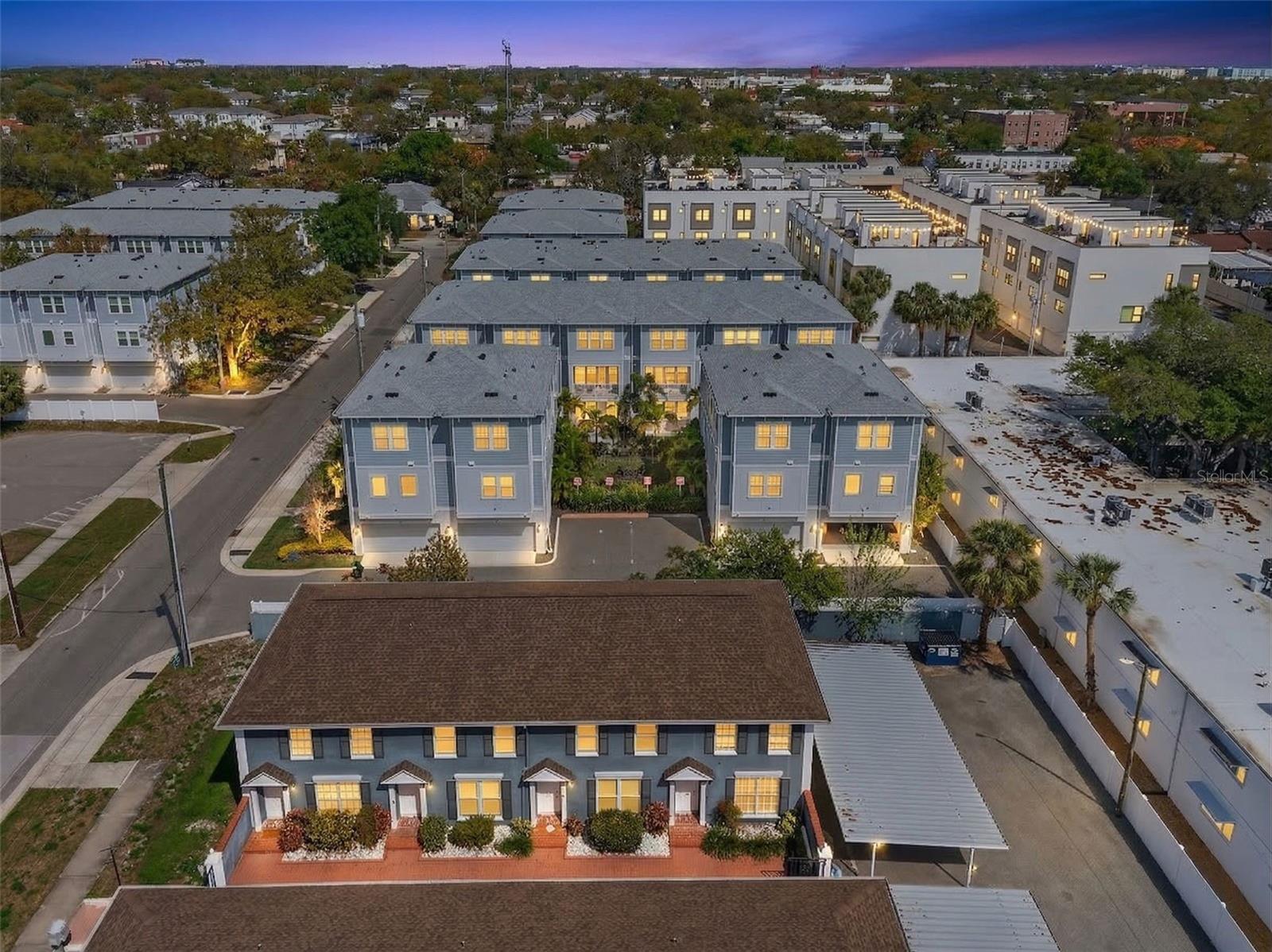 Image 44 of 47 For 218 Tampania Avenue