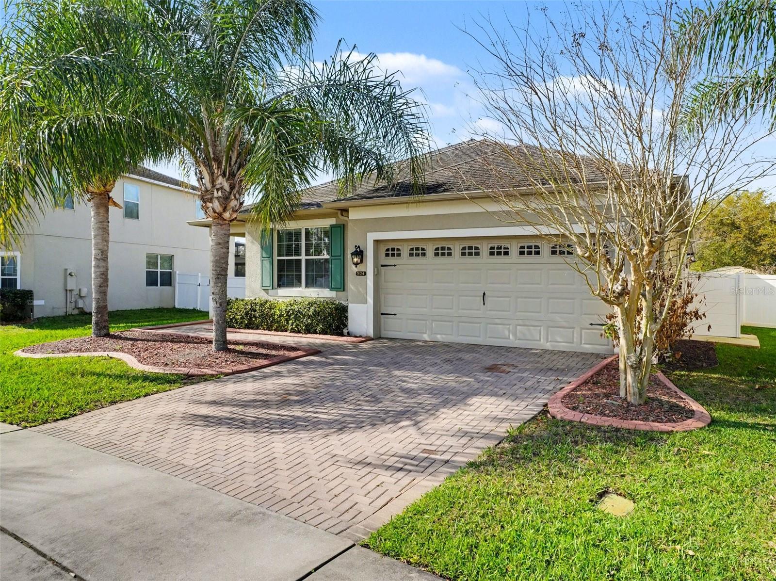 Image 2 of 50 For 924 Bella Vida Boulevard