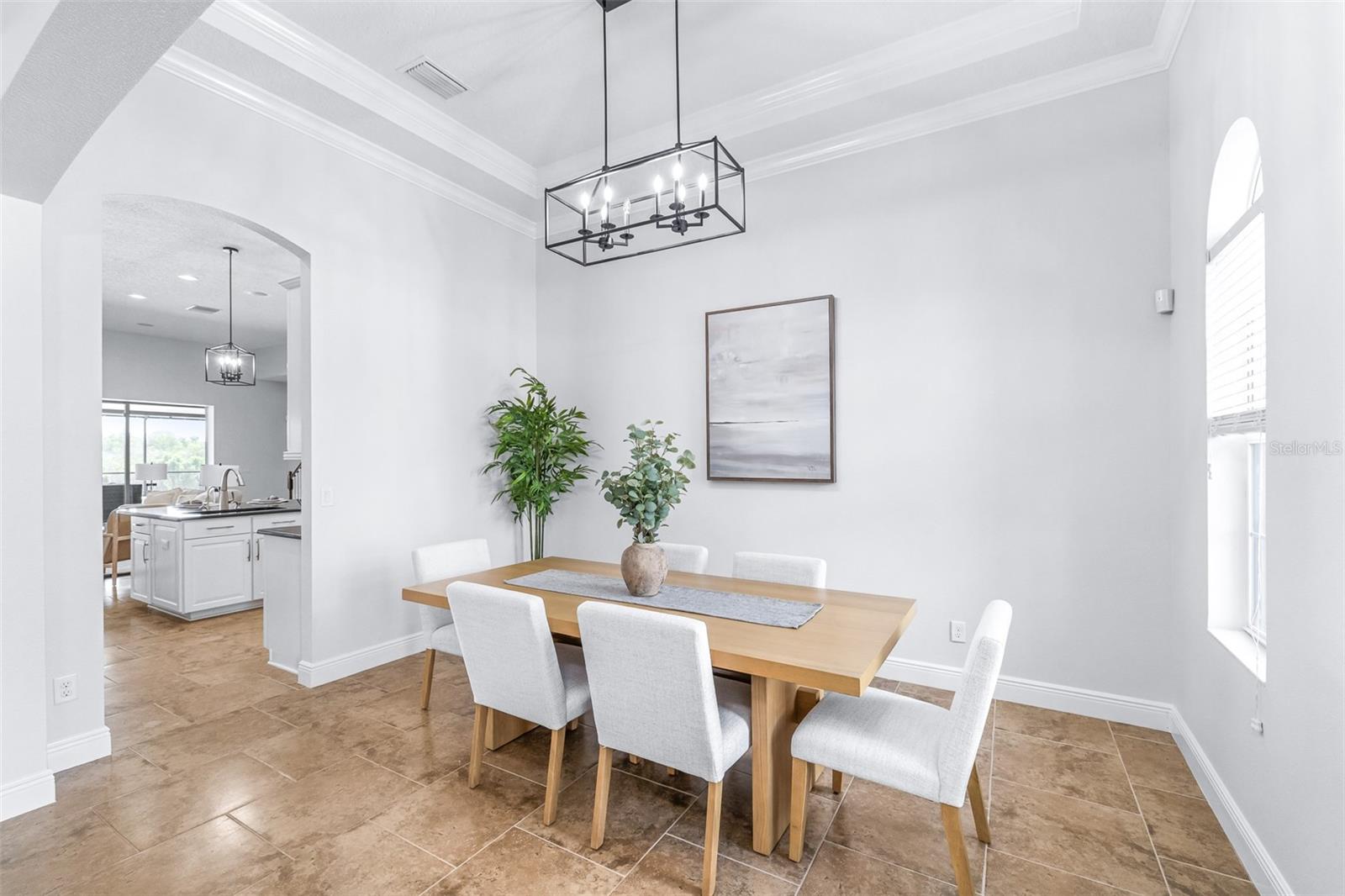 Image 12 of 91 For 32545 Silvercreek Way