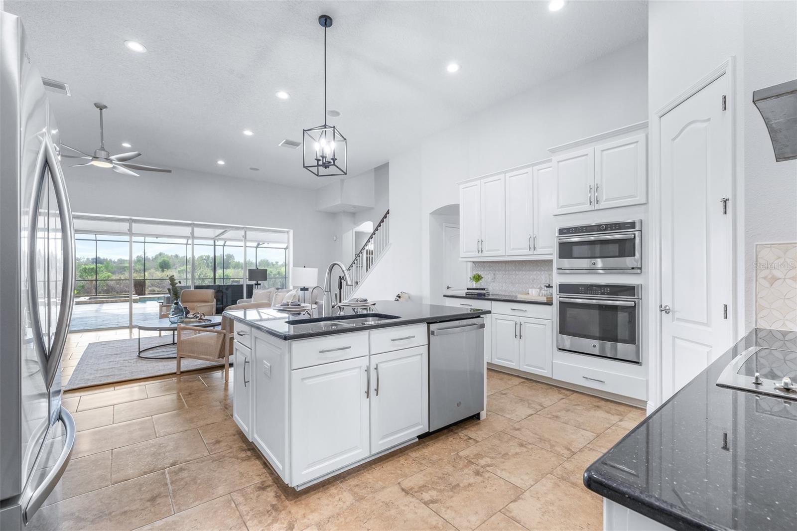 Image 31 of 91 For 32545 Silvercreek Way