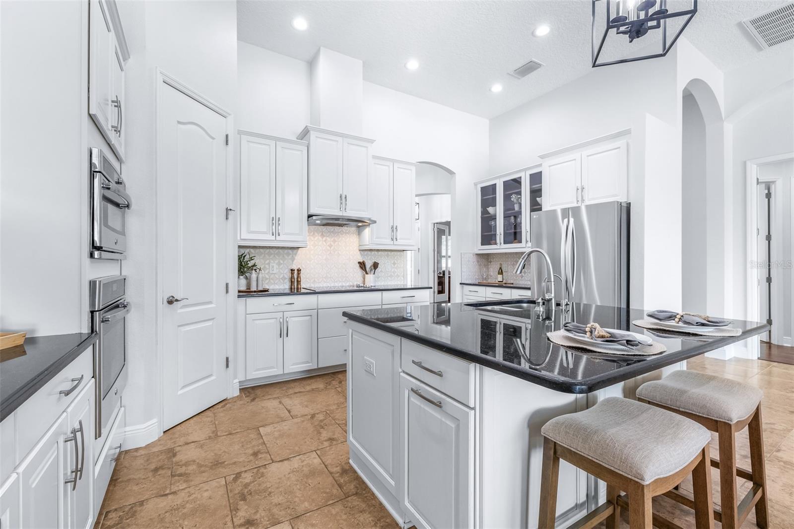 Image 33 of 91 For 32545 Silvercreek Way