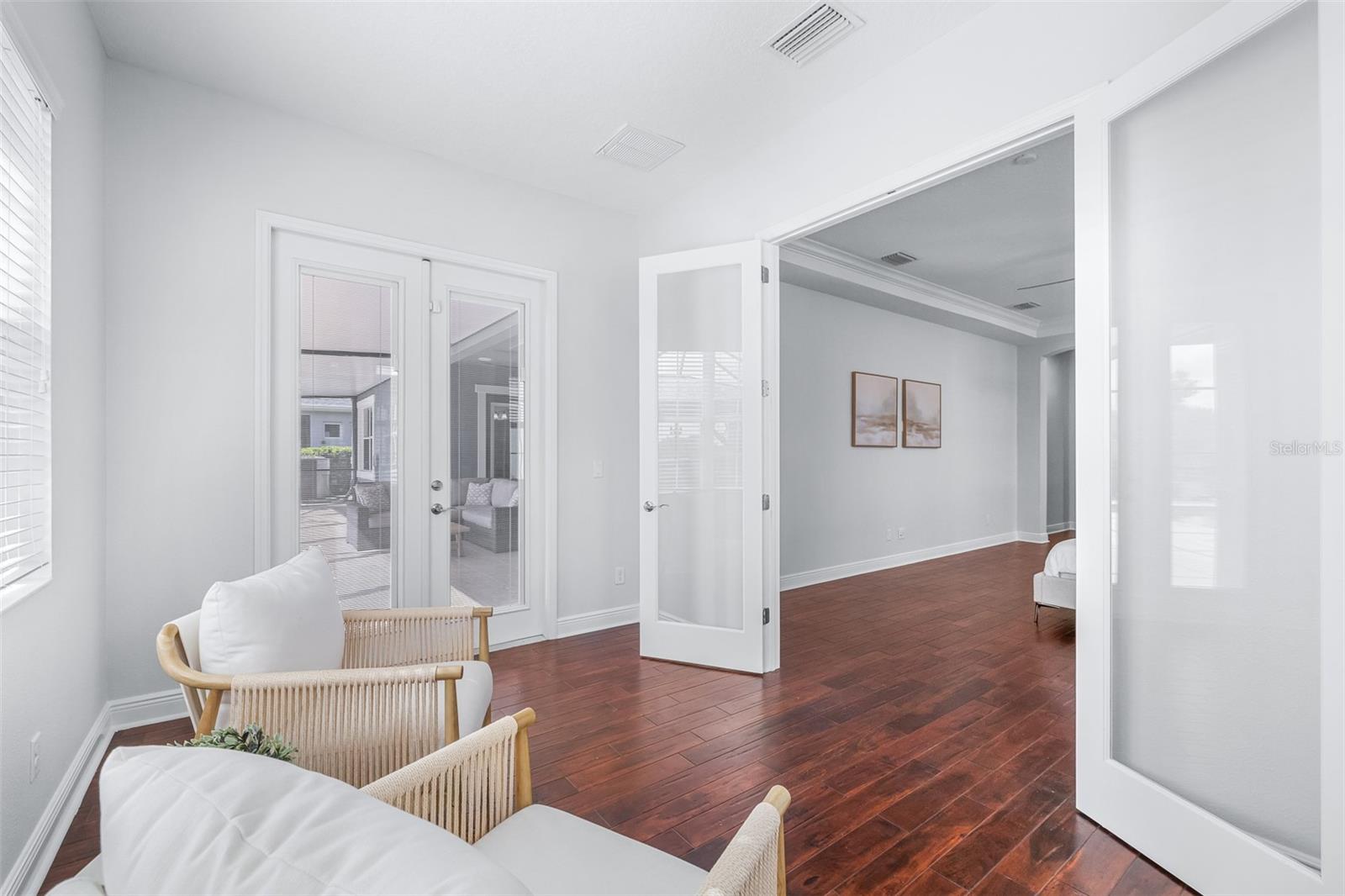 Image 45 of 91 For 32545 Silvercreek Way