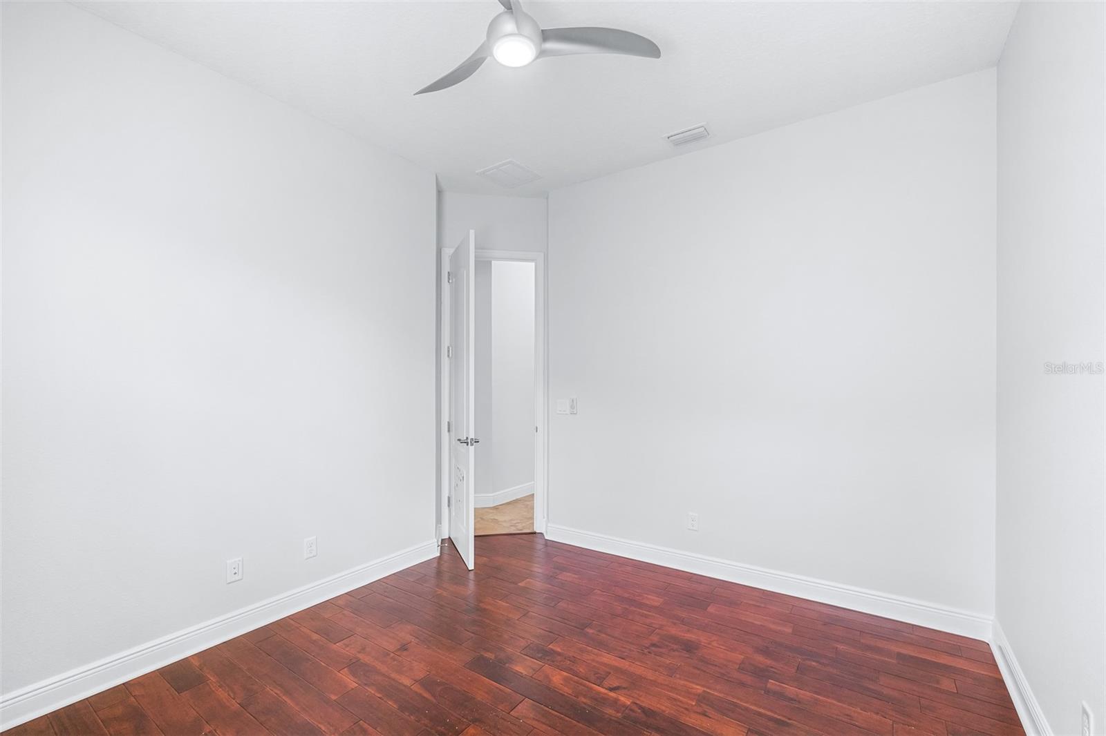 Image 59 of 91 For 32545 Silvercreek Way