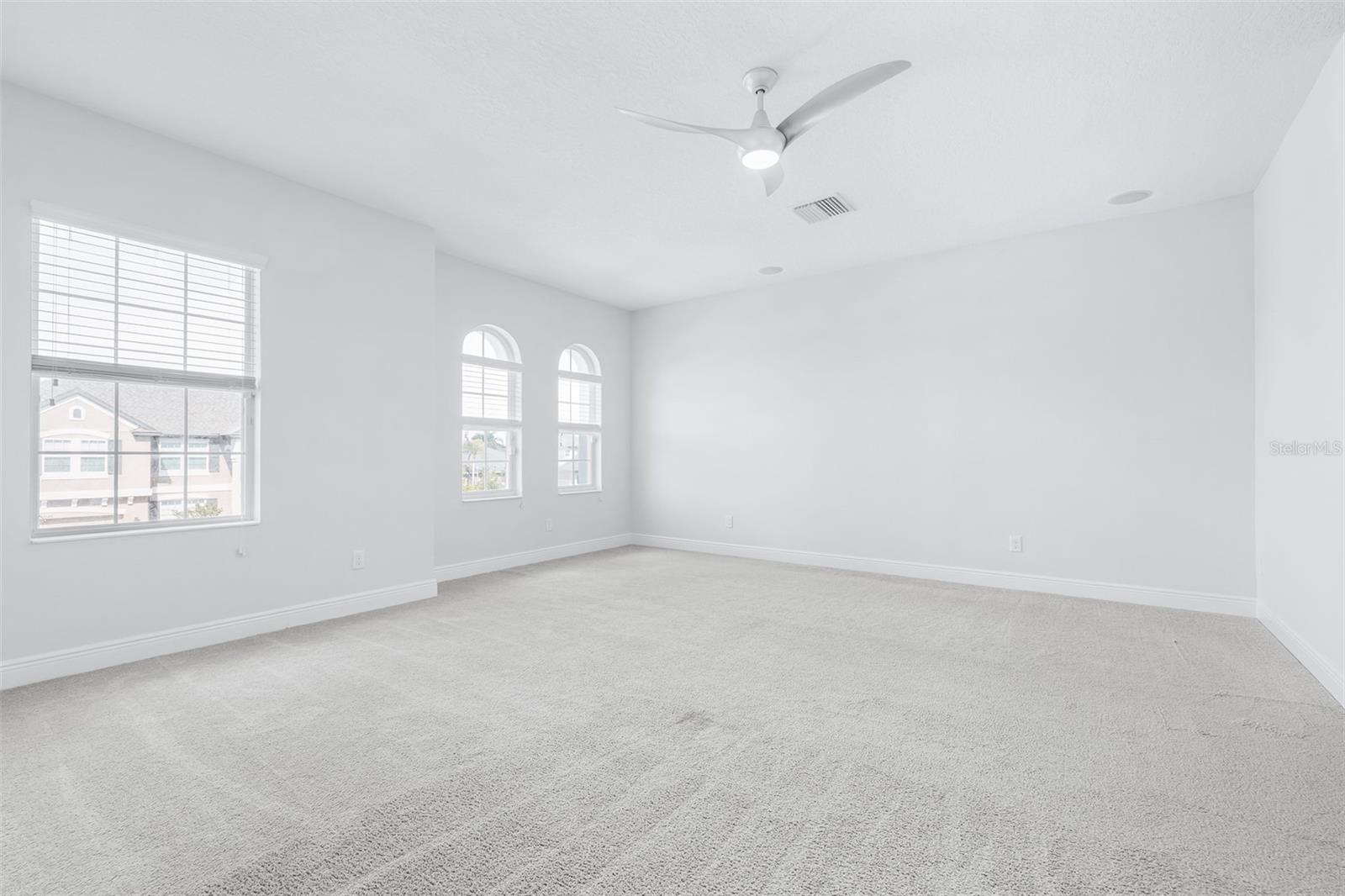 Image 65 of 91 For 32545 Silvercreek Way