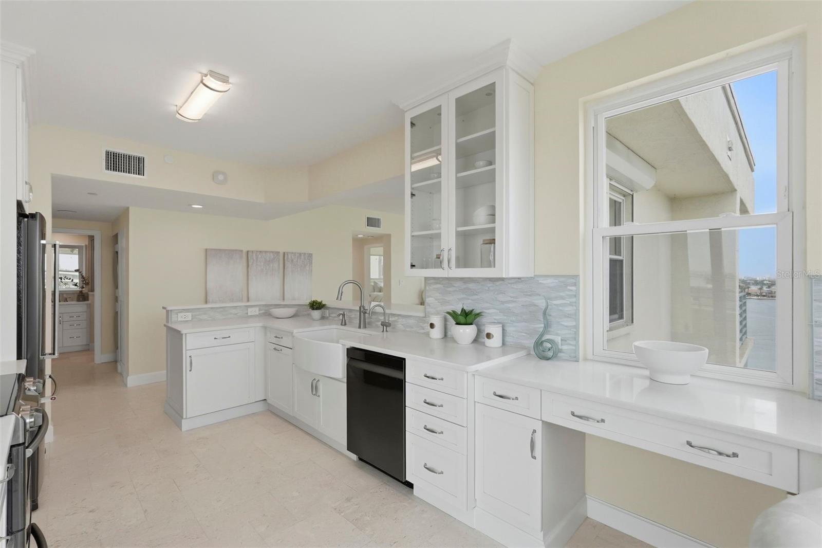 Image 10 of 50 For 7932 Sailboat Key Boulevard S 806