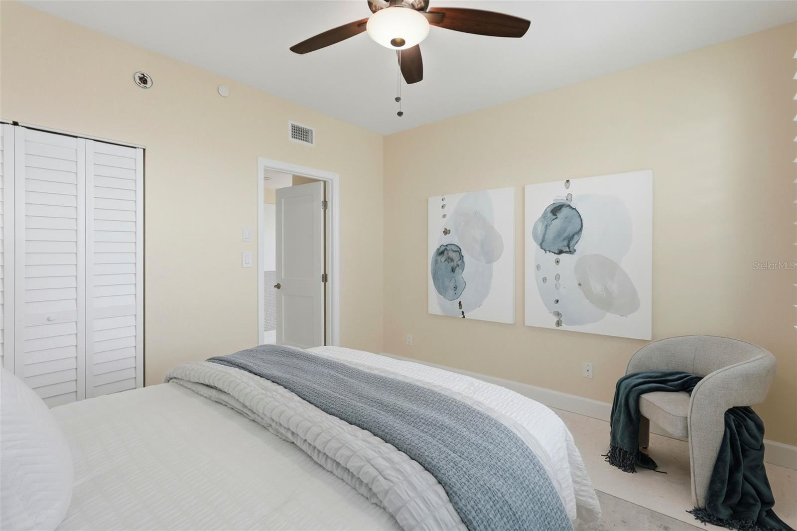 Image 17 of 50 For 7932 Sailboat Key Boulevard S 806