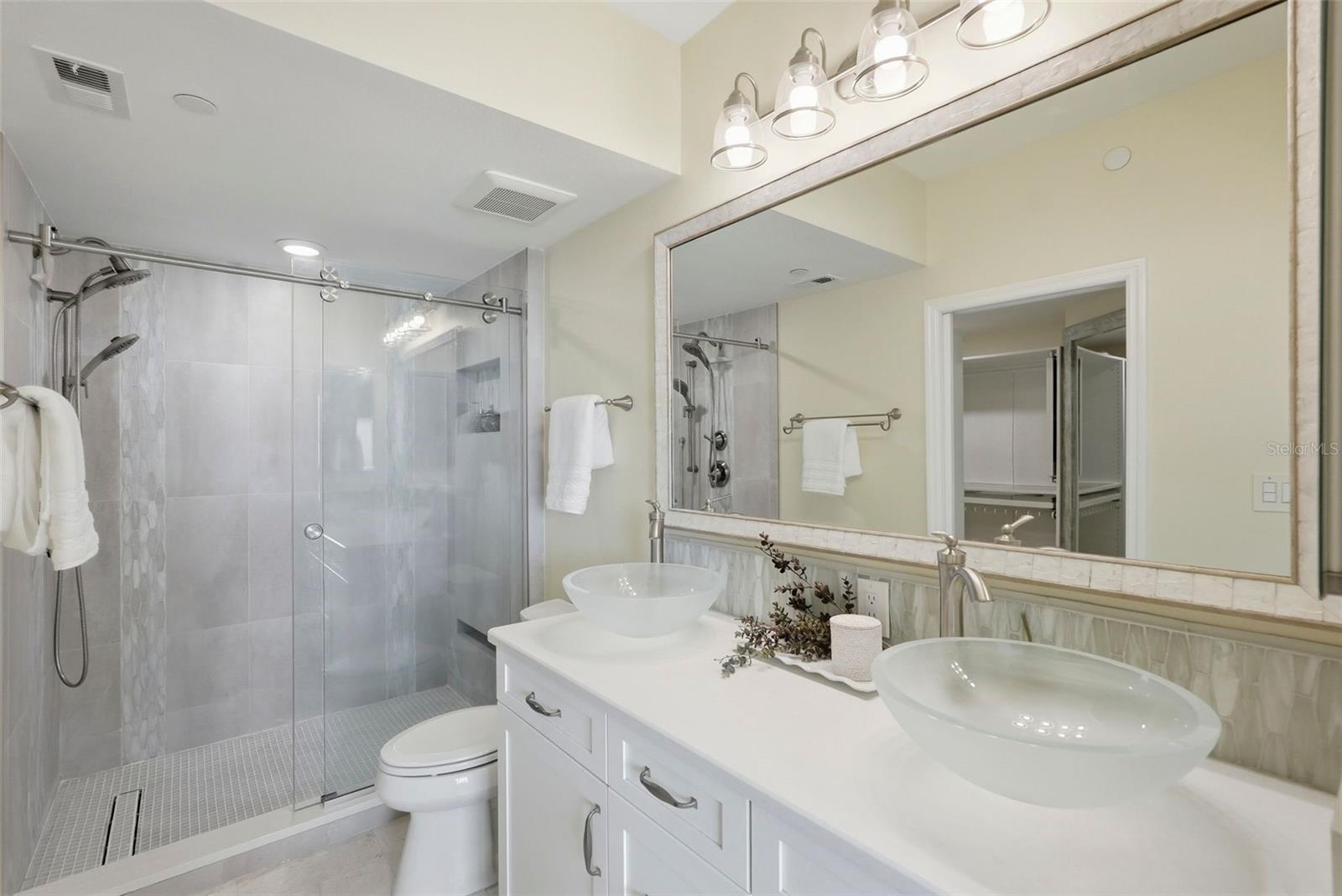 Image 19 of 50 For 7932 Sailboat Key Boulevard S 806