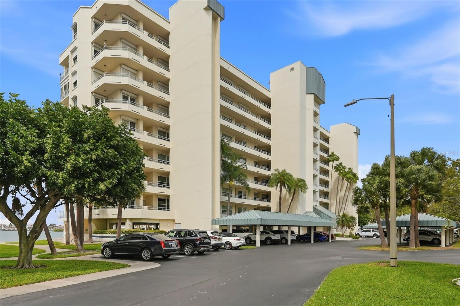 Image 2 of 50 For 7932 Sailboat Key Boulevard S 806