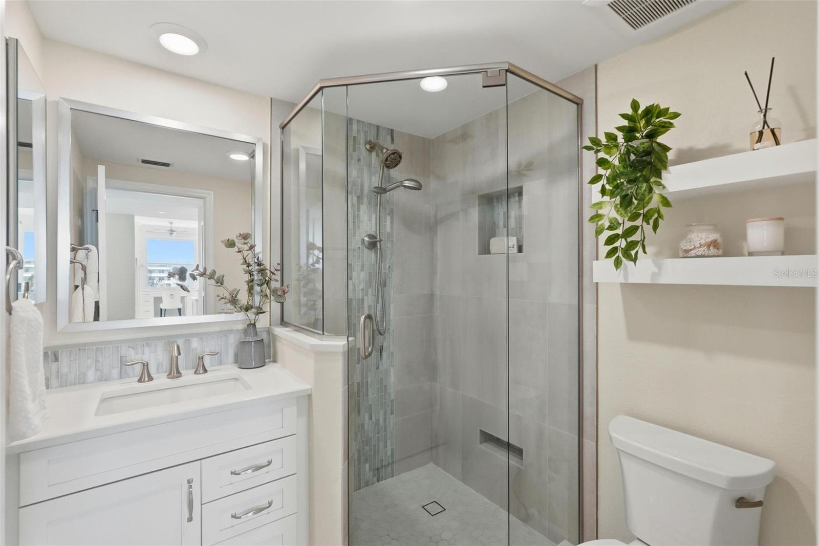 Image 20 of 50 For 7932 Sailboat Key Boulevard S 806