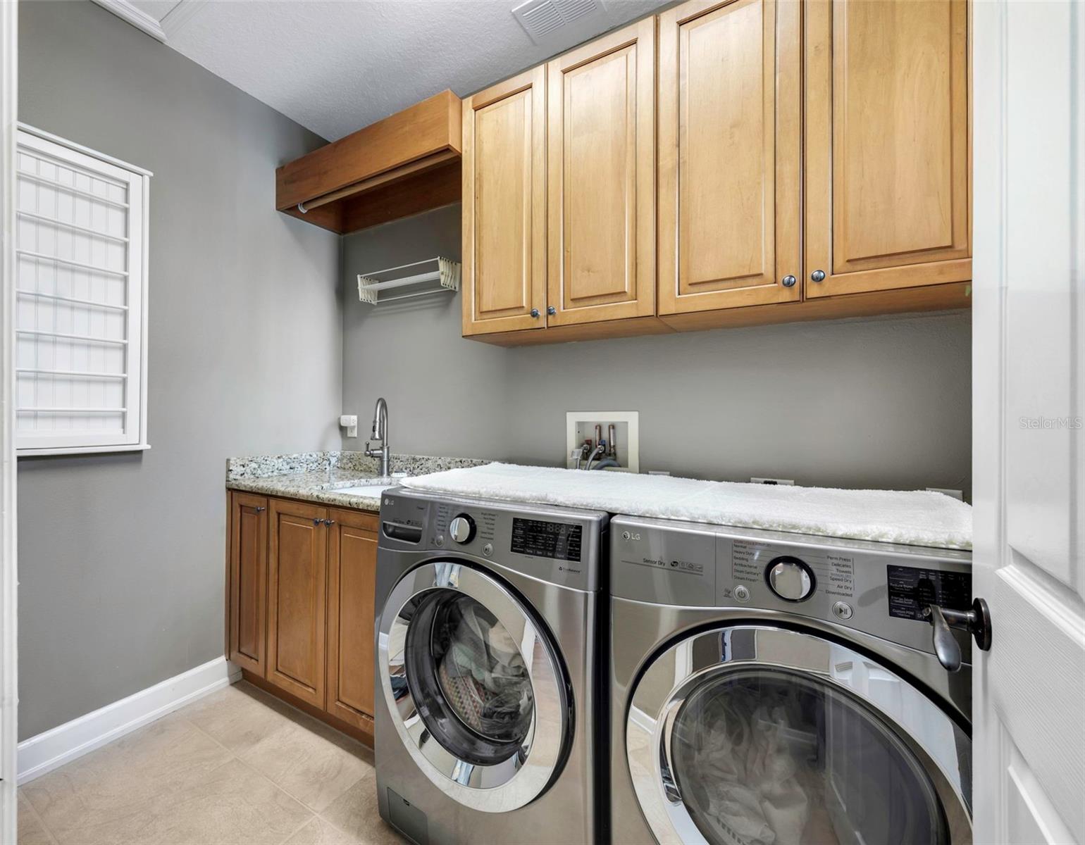 Image 52 of 73 For 3687 Janus Way