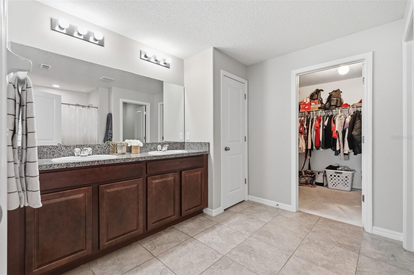 Image 21 of 38 For 16902 Peaceful Valley Drive