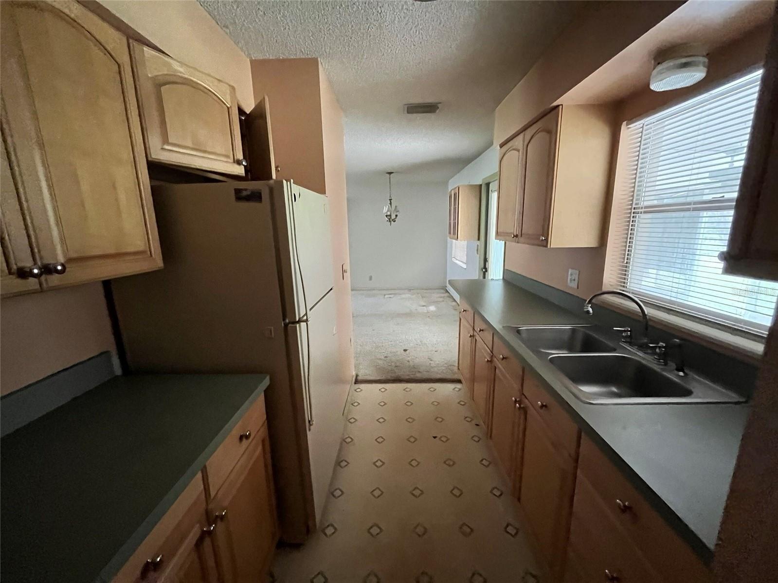 Image 5 of 12 For 2660 45th Street