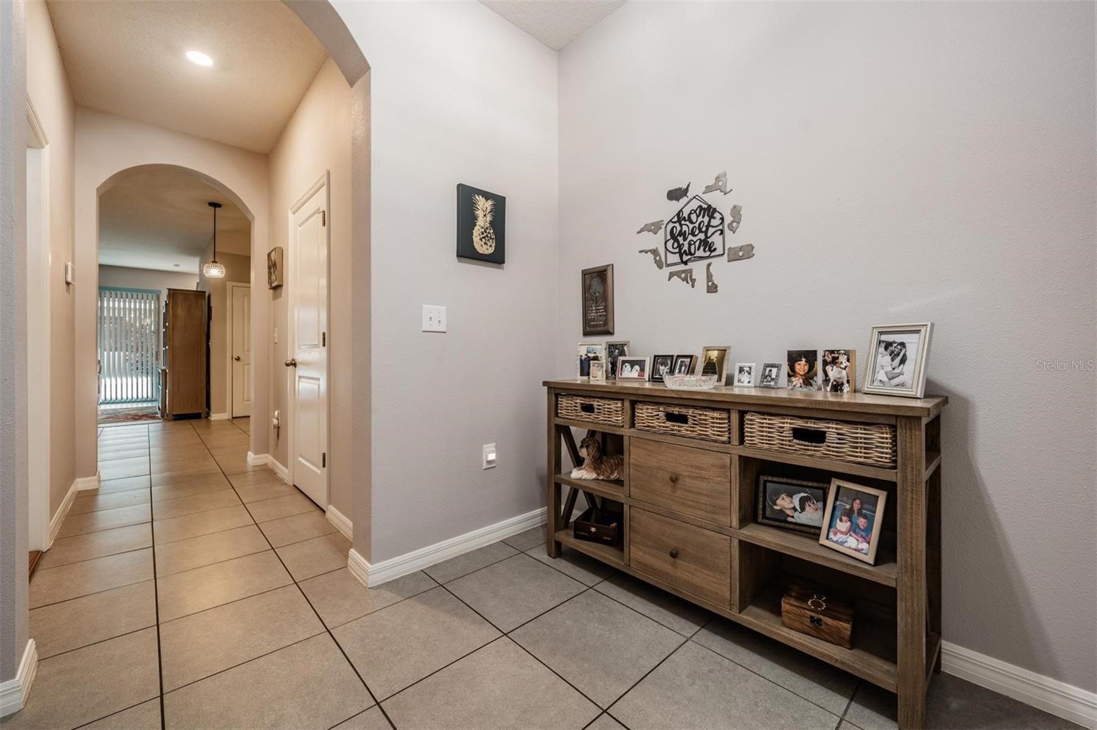 Image 13 of 40 For 2914 Suncoast Blend Drive