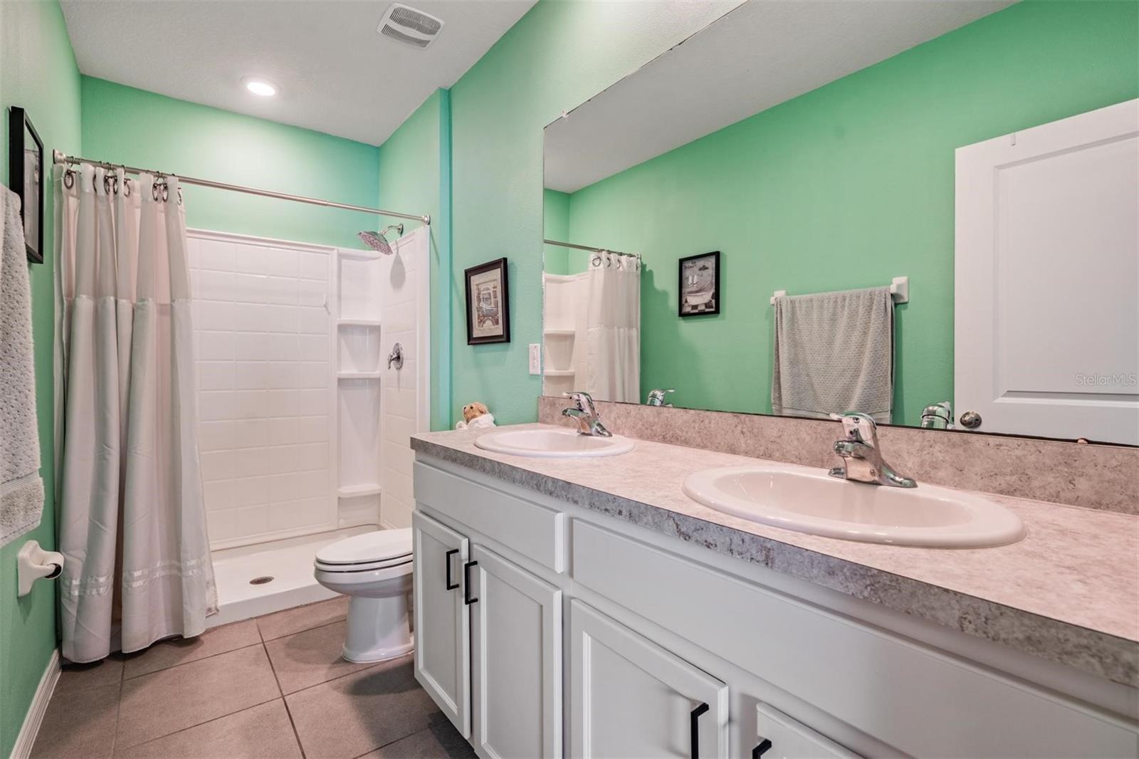 Image 19 of 40 For 2914 Suncoast Blend Drive