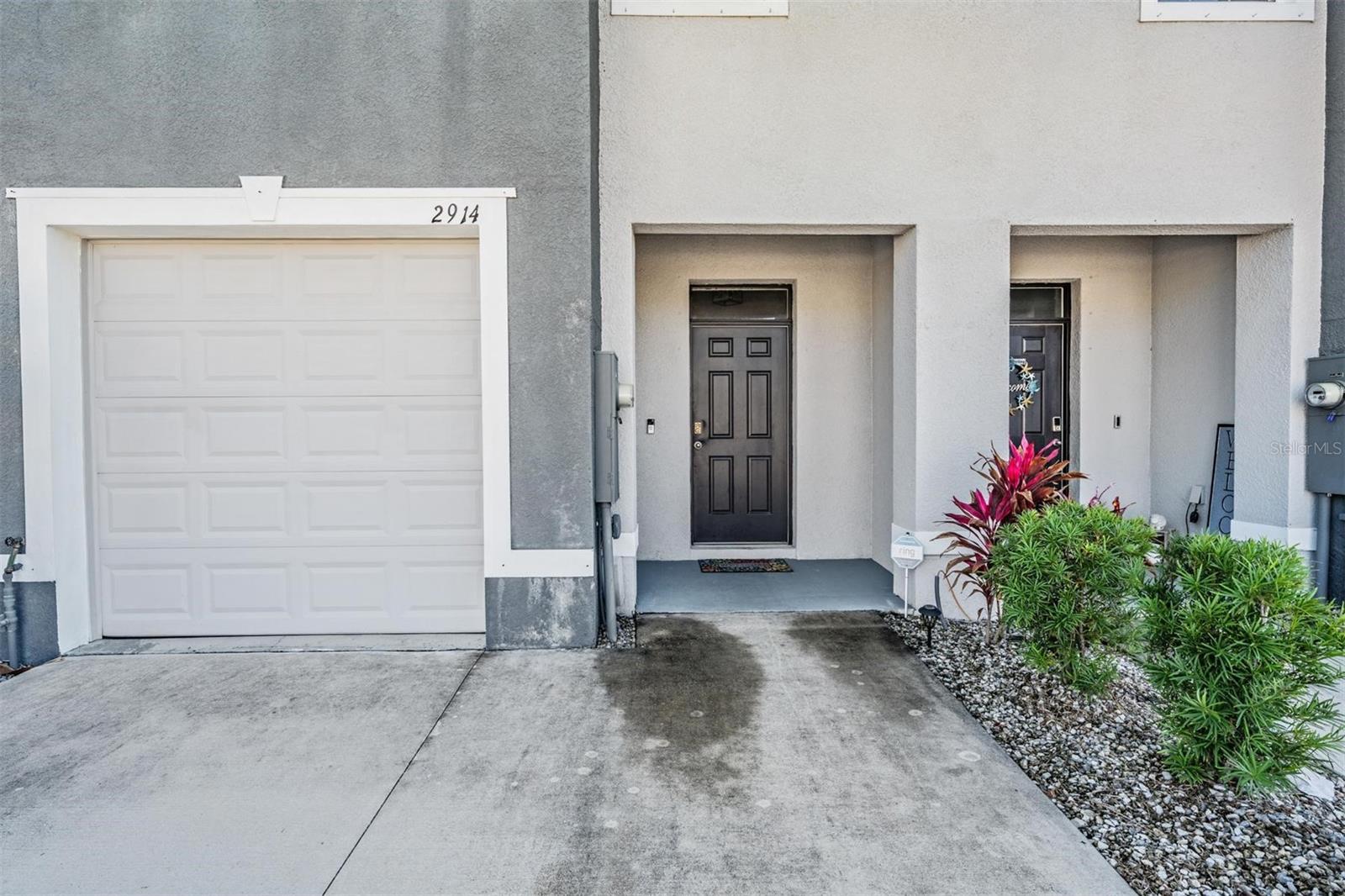 Image 2 of 40 For 2914 Suncoast Blend Drive