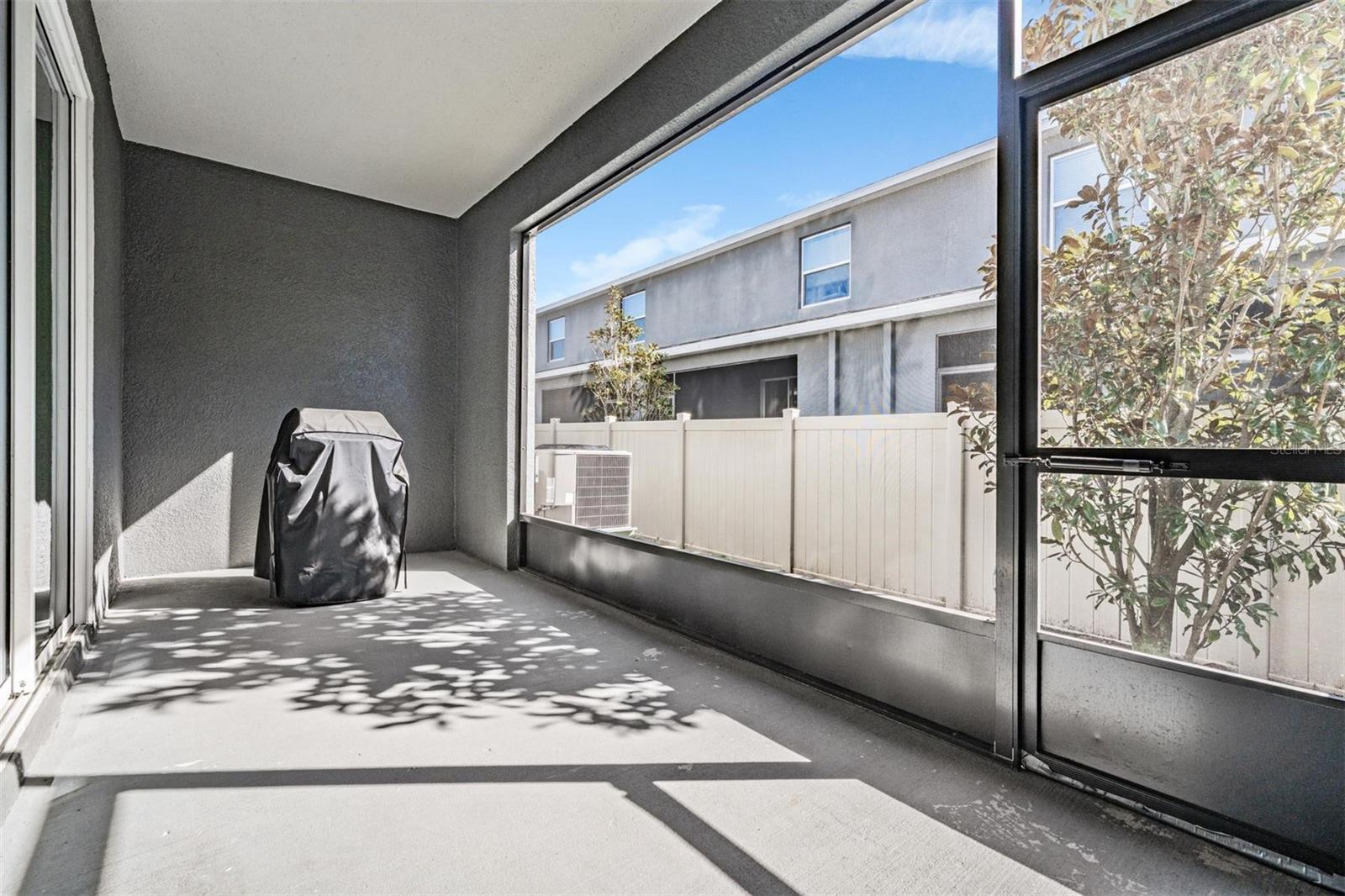 Image 26 of 40 For 2914 Suncoast Blend Drive