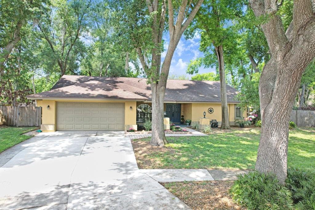 Details for 504 Triple Crown Court, SEFFNER, FL 33584