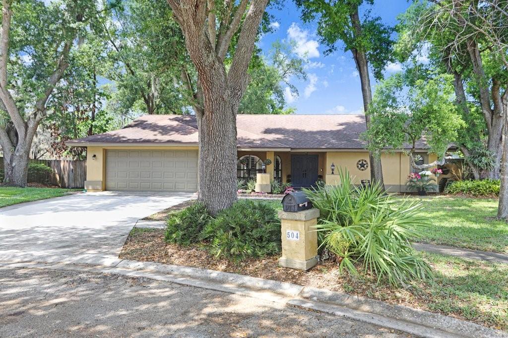 Image 10 of 63 For 504 Triple Crown Court