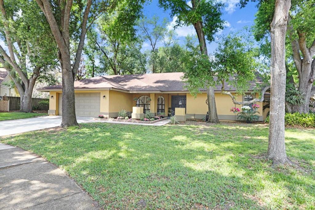 Image 13 of 63 For 504 Triple Crown Court