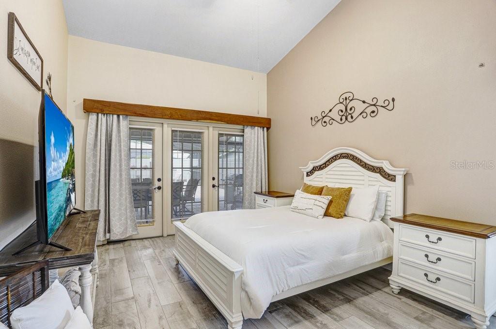 Image 18 of 63 For 504 Triple Crown Court