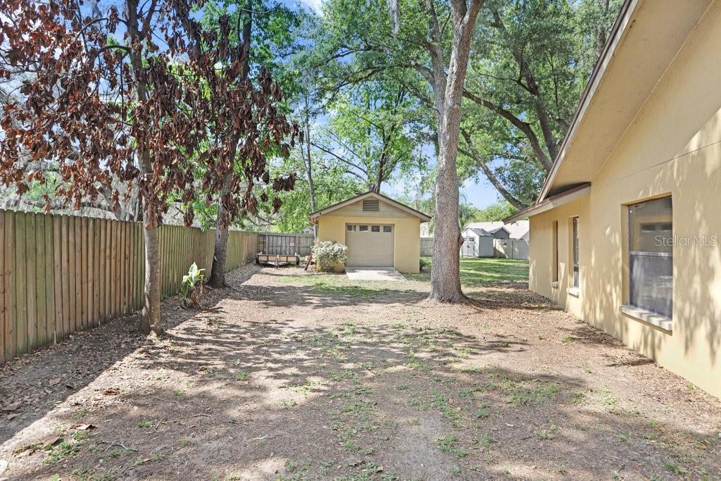 Image 43 of 63 For 504 Triple Crown Court