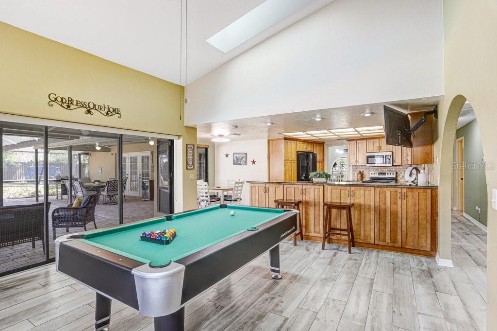 Image 6 of 63 For 504 Triple Crown Court