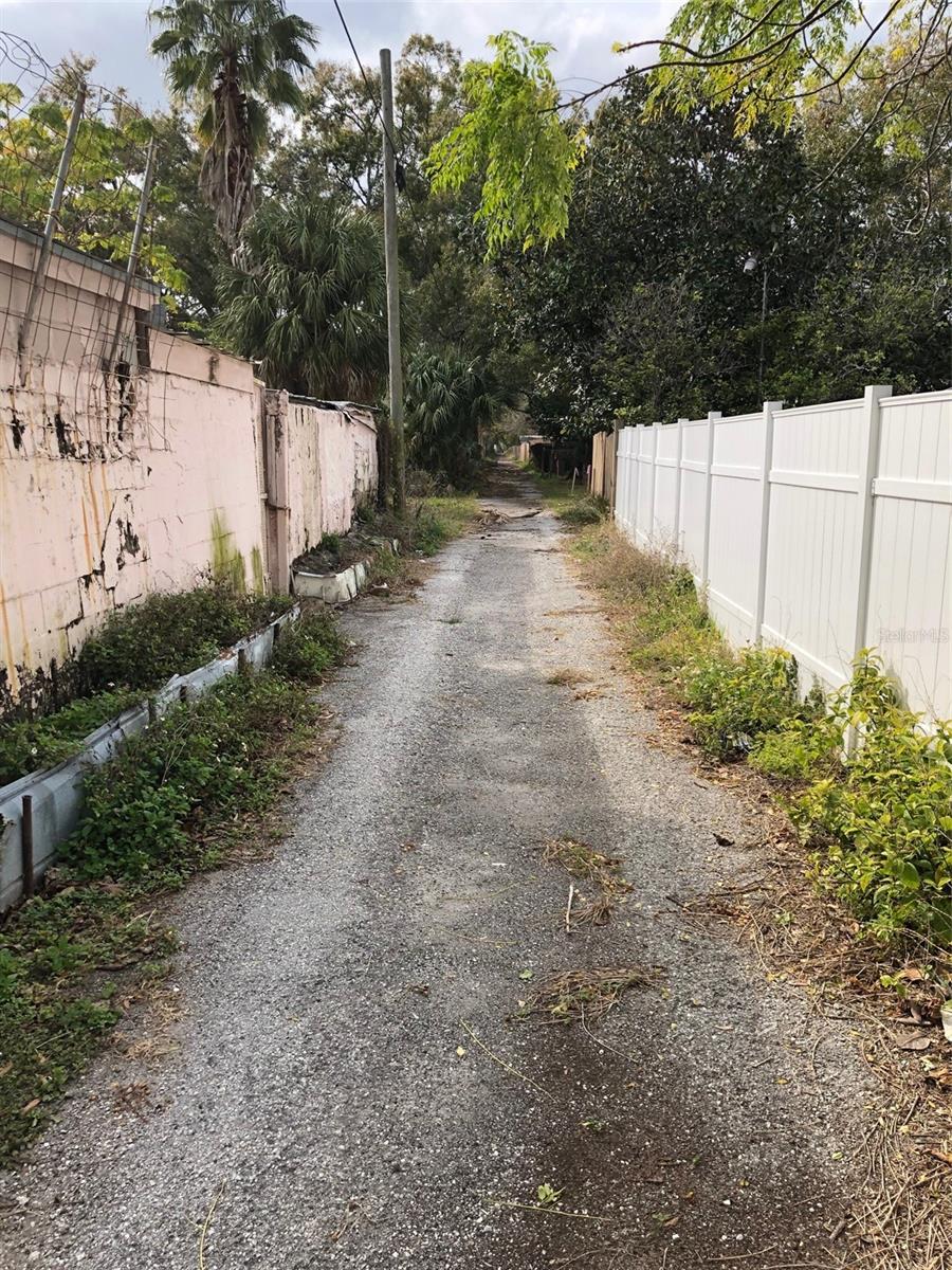 Listing photo id 3 for 2515 Union Street