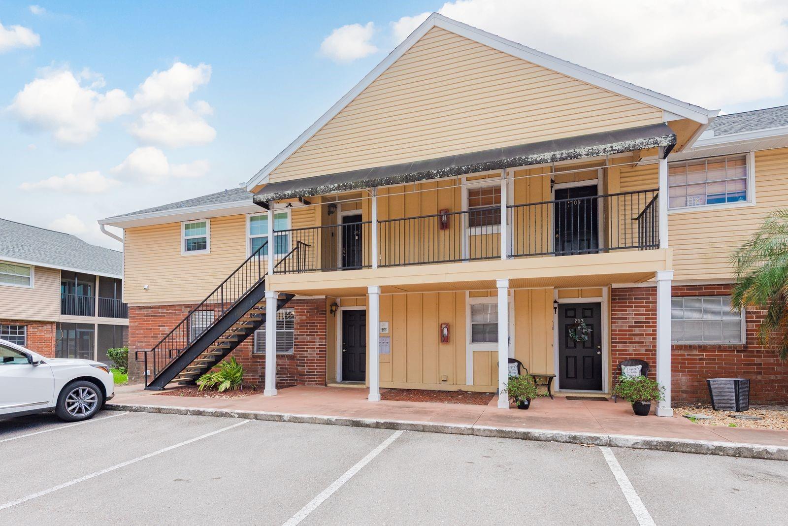 Image 10 of 39 For 200 Country Club Drive 701