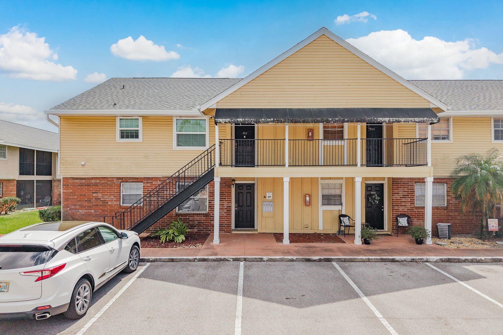 Image 9 of 39 For 200 Country Club Drive 701