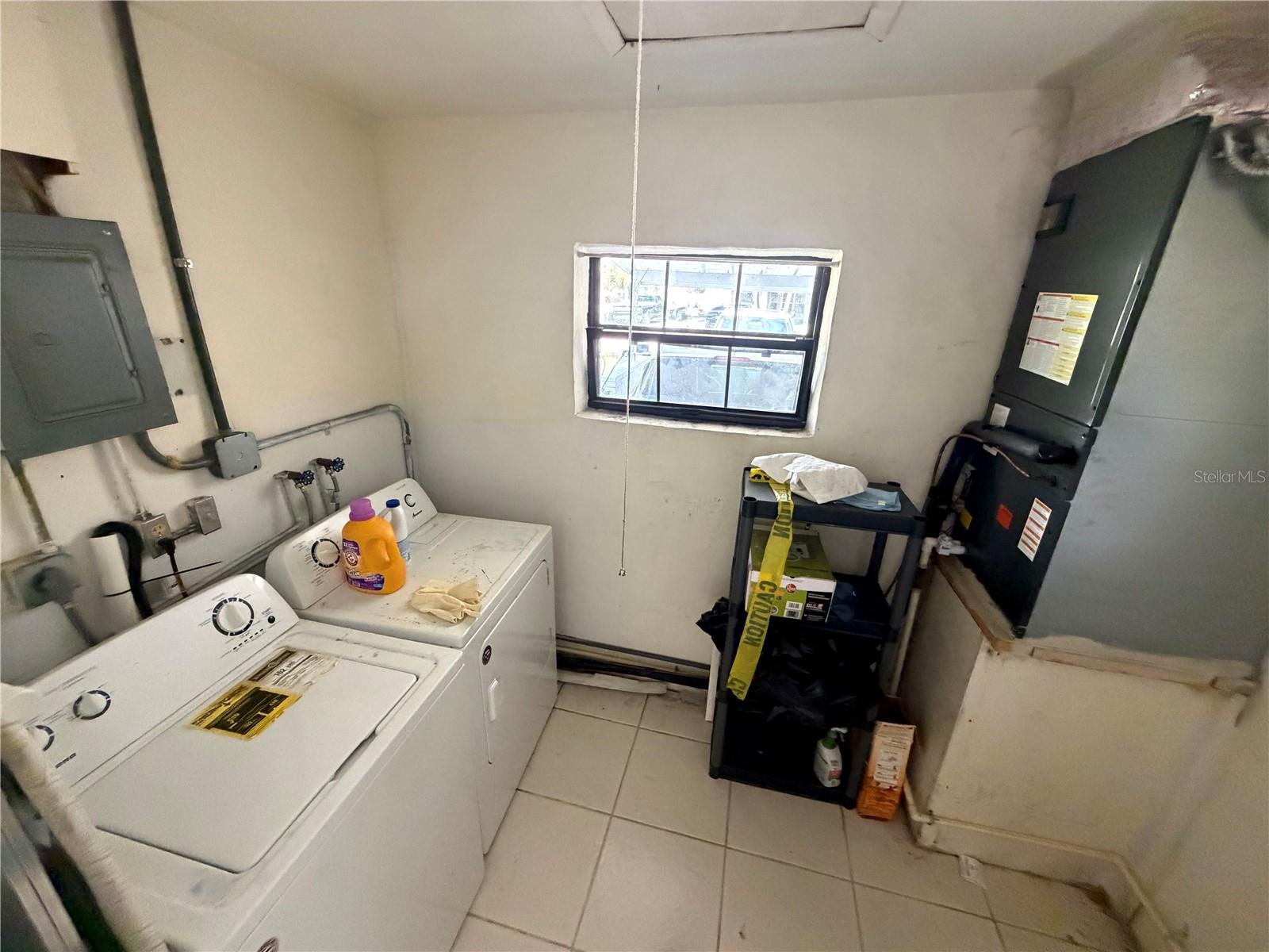 Image 15 of 26 For 3750 4th Court