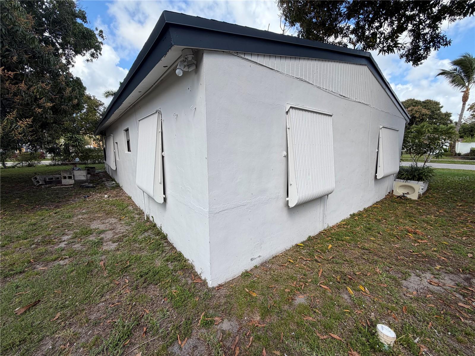 Image 19 of 26 For 3750 4th Court