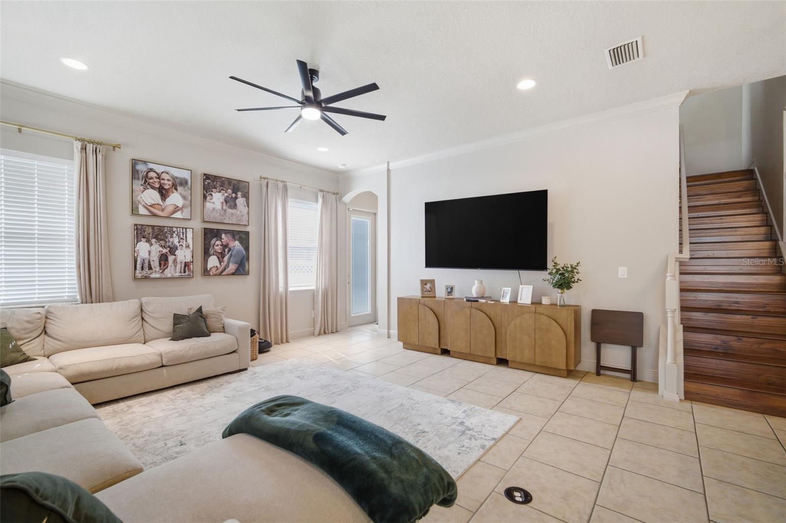 Image 12 of 72 For 3220 Azure Sky Way