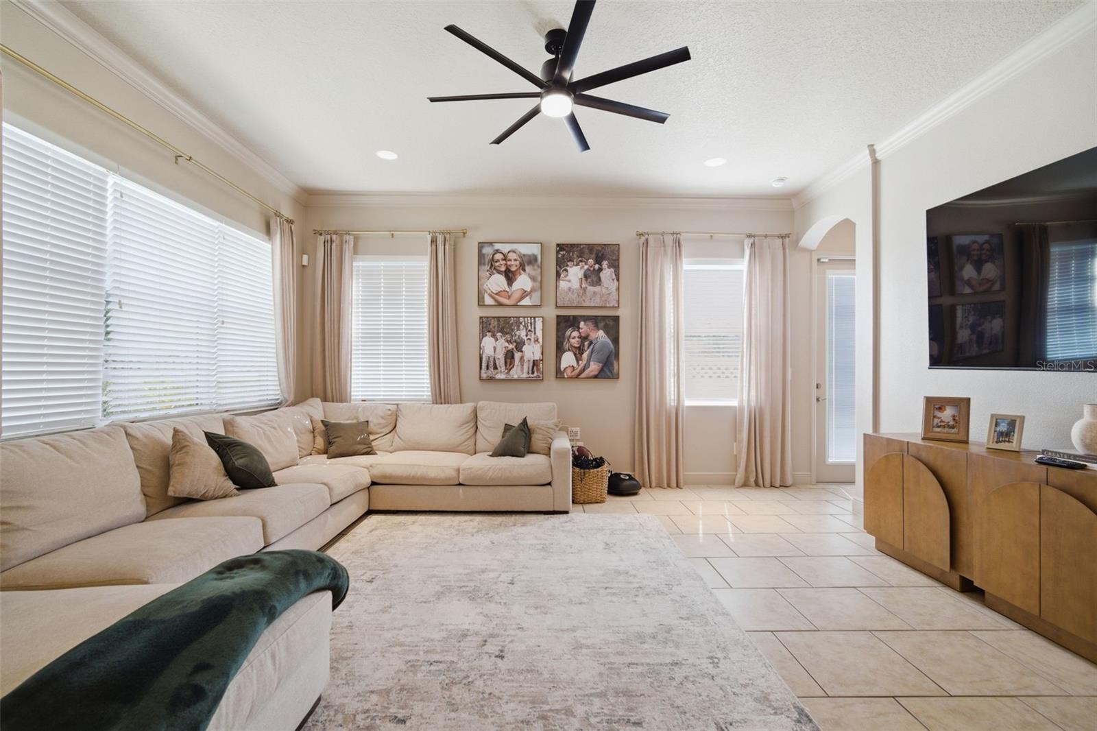 Image 3 of 72 For 3220 Azure Sky Way