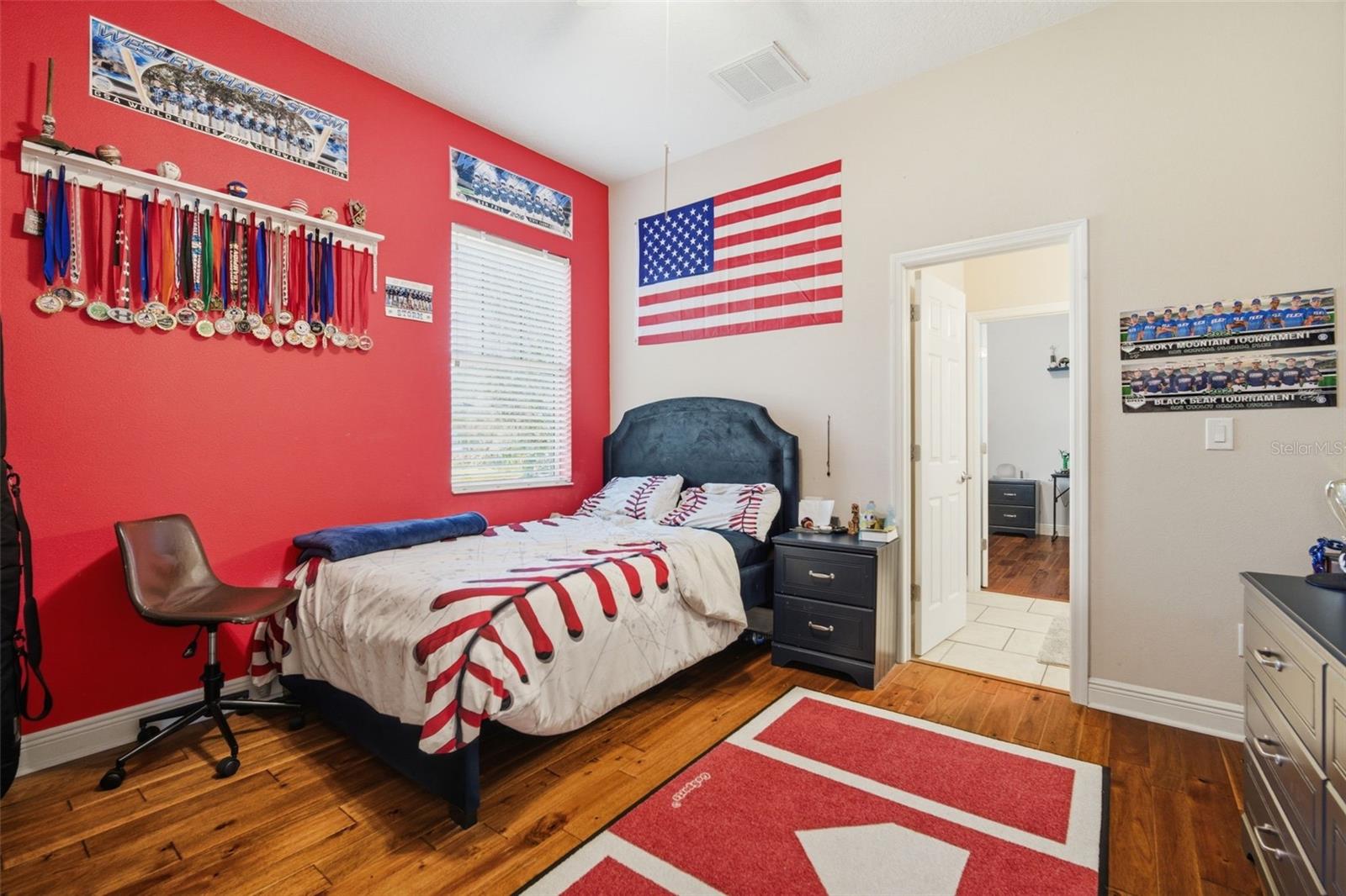 Image 34 of 72 For 3220 Azure Sky Way