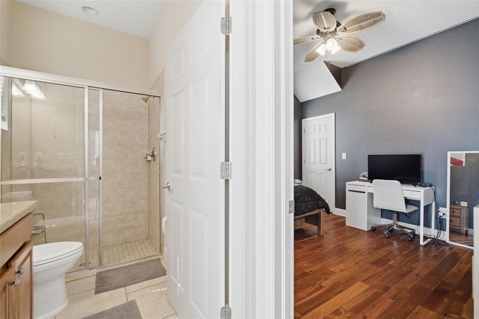 Image 35 of 72 For 3220 Azure Sky Way