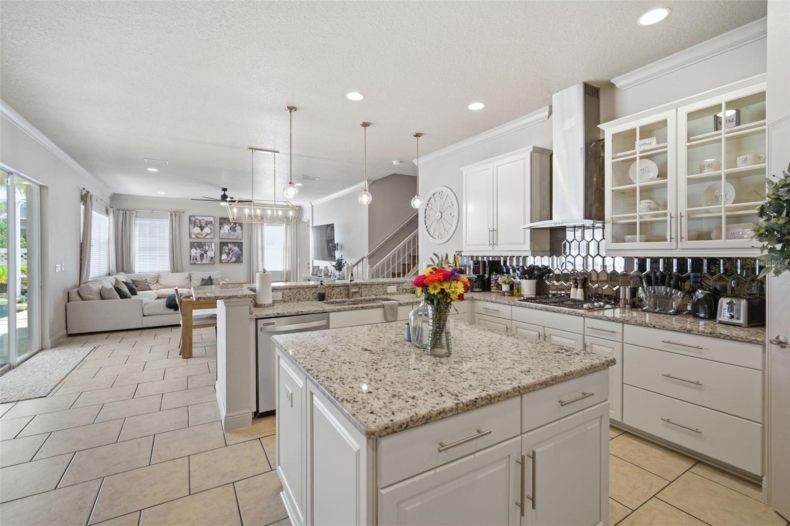 Image 4 of 72 For 3220 Azure Sky Way