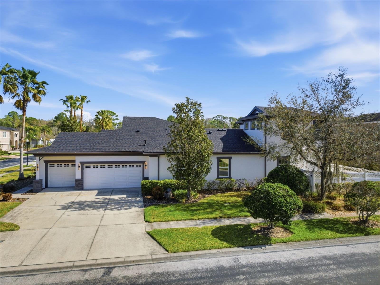 Image 59 of 72 For 3220 Azure Sky Way